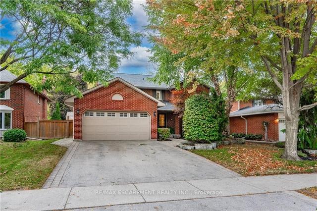364 Aspen Forest Dr, House detached with 5 bedrooms, 4 bathrooms and 4 parking in Oakville ON | Image 1