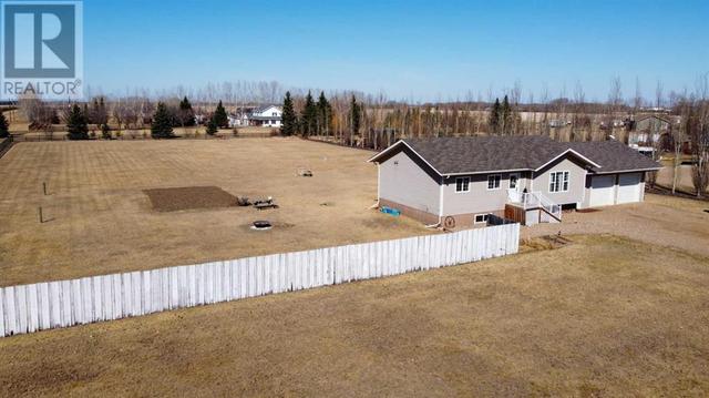 11202 114 Ave, House detached with 5 bedrooms, 3 bathrooms and 10 parking in Mackenzie County AB | Image 32