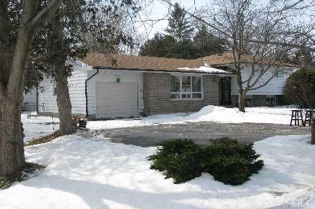 839 Leslie Dr, House detached with 3 bedrooms, 2 bathrooms and 5 parking in Innisfil ON | Image 1