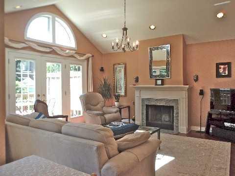 80 Ballacaine Dr, House detached with 3 bedrooms, 2 bathrooms and 3 parking in Toronto ON | Image 2