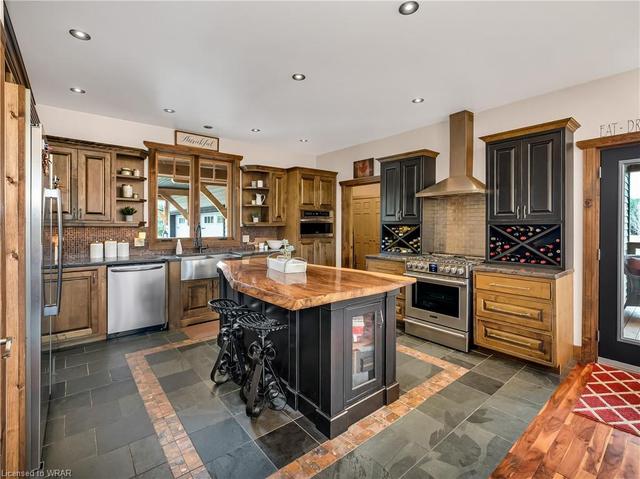 18 Evans Drive, House detached with 5 bedrooms, 4 bathrooms and 10 parking in Kawartha Lakes ON | Image 4