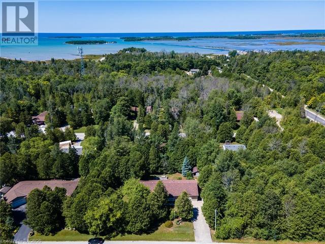 14 Shamrock Boulevard, House detached with 3 bedrooms, 2 bathrooms and 6 parking in South Bruce Peninsula ON | Card Image