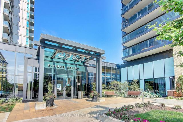 2111 - 29 Singer Crt, Condo with 2 bedrooms, 2 bathrooms and 1 parking in Toronto ON | Image 12