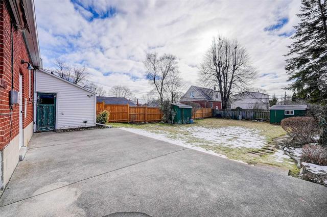 5 Boem Ave, House detached with 3 bedrooms, 3 bathrooms and 3 parking in Toronto ON | Image 22