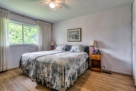 10 Tinder Cres, House detached with 4 bedrooms, 2 bathrooms and 3 parking in Toronto ON | Image 13