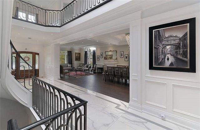 10 Oakcrest Ave, House detached with 4 bedrooms, 7 bathrooms and 6 parking in Markham ON | Image 3
