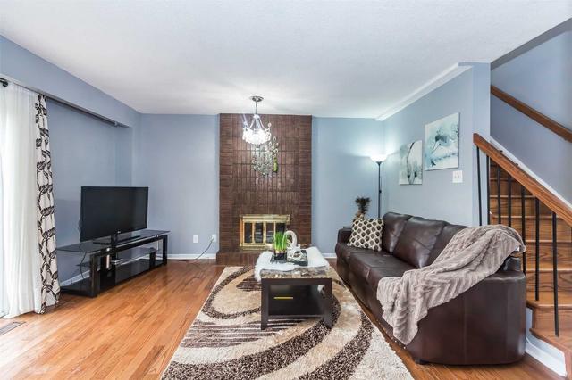 97 Hawkshead Cres, House semidetached with 3 bedrooms, 3 bathrooms and 2 parking in Toronto ON | Image 19