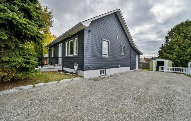 583 King Ave E, House detached with 2 bedrooms, 1 bathrooms and 8 parking in Clarington ON | Image 12