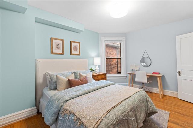 114 Wells St, House semidetached with 4 bedrooms, 2 bathrooms and 1 parking in Toronto ON | Image 17