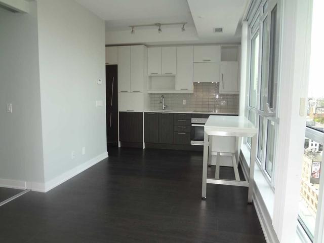 2102 - 30 Nelson St, Condo with 2 bedrooms, 2 bathrooms and 1 parking in Toronto ON | Image 16