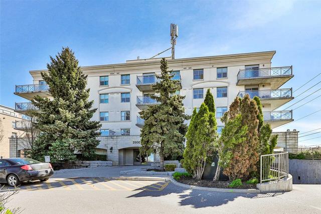 308 - 2500 Rutherford Rd W, Condo with 2 bedrooms, 2 bathrooms and 1 parking in Vaughan ON | Image 12