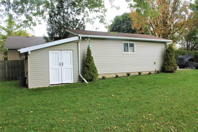 201 Angeline St N, House detached with 2 bedrooms, 2 bathrooms and 7 parking in Kawartha Lakes ON | Image 26