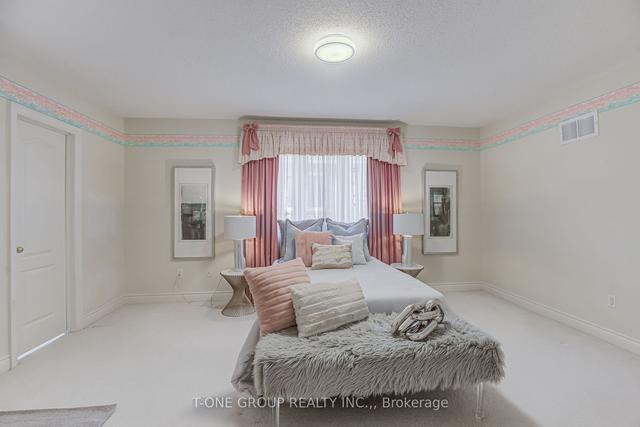 105 Spring Blossom Cres, House detached with 4 bedrooms, 5 bathrooms and 9 parking in Markham ON | Image 13