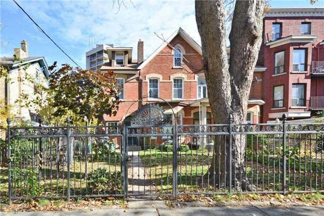 81 Pembroke St, House semidetached with 6 bedrooms, 6 bathrooms and 3 parking in Toronto ON | Image 1