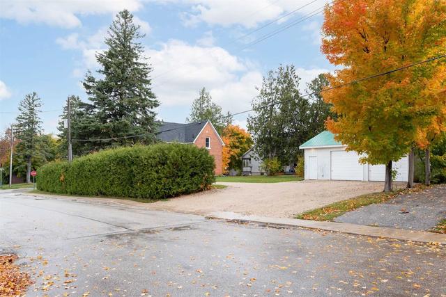 145 Main St W, House detached with 3 bedrooms, 2 bathrooms and 8 parking in Grey Highlands ON | Image 12