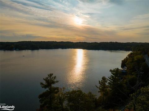 1-1356 & 1357 Peninsula Road, House detached with 4 bedrooms, 1 bathrooms and 6 parking in Muskoka Lakes ON | Card Image