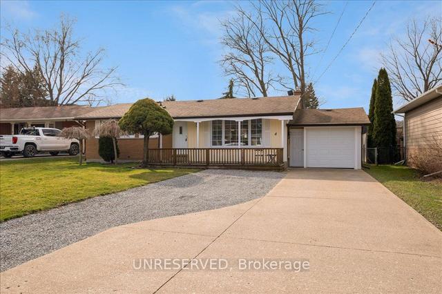 4 Parkdale Cres, House detached with 3 bedrooms, 2 bathrooms and 6 parking in Pelham ON | Image 23