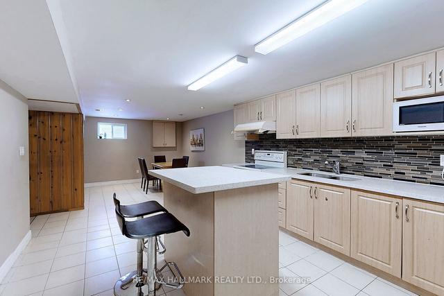 25 Honeybourne Cres, House detached with 3 bedrooms, 3 bathrooms and 7 parking in Markham ON | Image 17