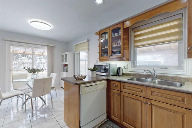 72 Bendamere Cres, House detached with 4 bedrooms, 4 bathrooms and 6 parking in Markham ON | Image 7
