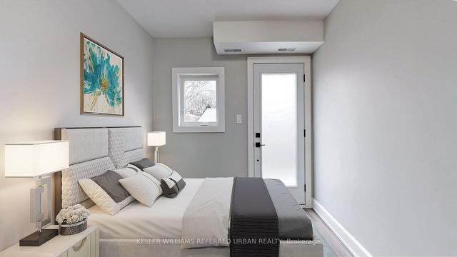 main - 783 Dufferin St, House semidetached with 5 bedrooms, 1 bathrooms and 1 parking in Toronto ON | Image 3