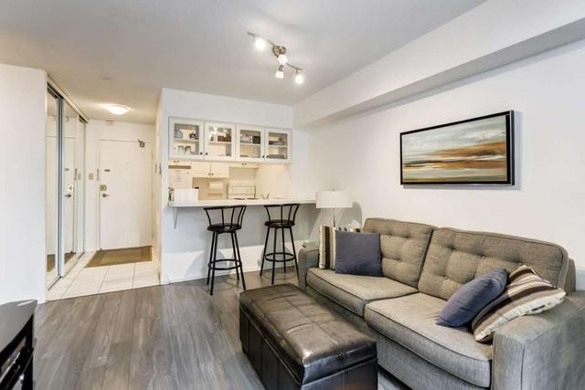 212 - 105 Mccaul St, Condo with 1 bedrooms, 1 bathrooms and 0 parking in Toronto ON | Image 12