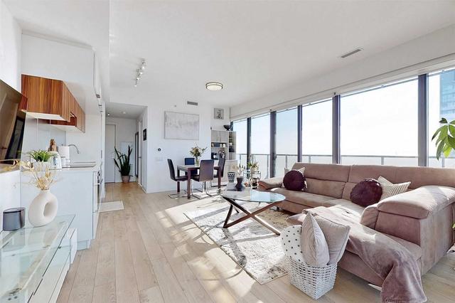 2310 - 185 Roehampton Ave, Condo with 2 bedrooms, 2 bathrooms and 1 parking in Toronto ON | Image 39