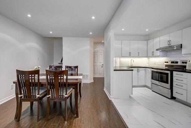 16 - 151 Townsgate Dr, Townhouse with 3 bedrooms, 3 bathrooms and 2 parking in Vaughan ON | Image 14