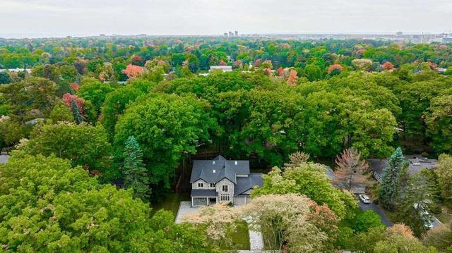 320 Dalewood Dr, House detached with 4 bedrooms, 8 bathrooms and 13 parking in Oakville ON | Image 30