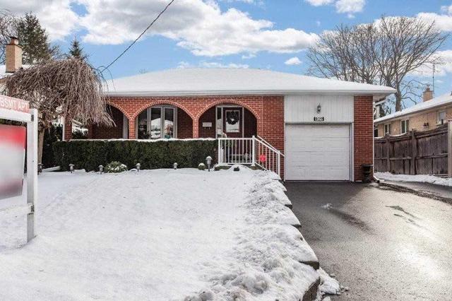 809 Vernon St, House detached with 3 bedrooms, 2 bathrooms and 4 parking in Whitby ON | Image 1