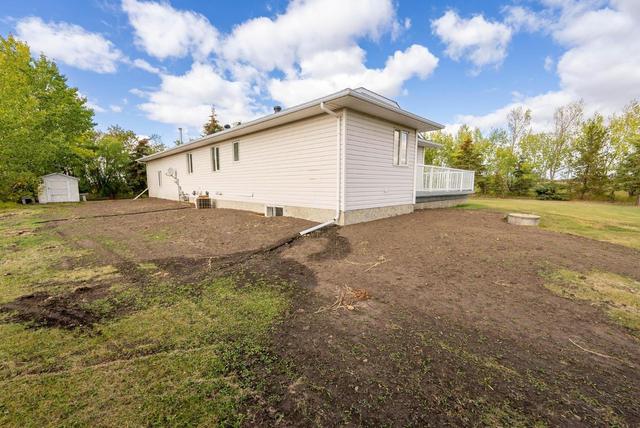 46445 Range Road 200, House detached with 3 bedrooms, 3 bathrooms and 6 parking in Camrose County AB | Image 11