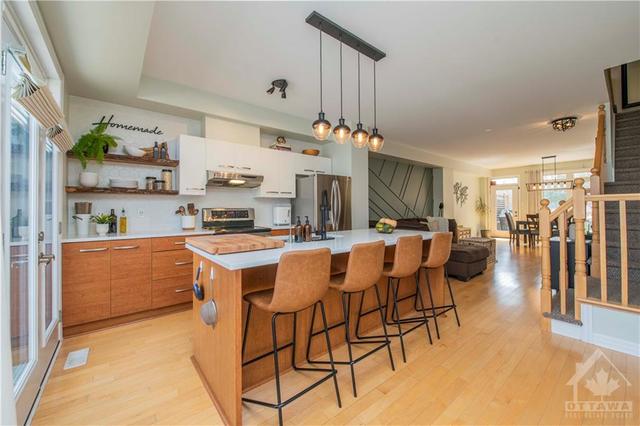104 Lionel Private, Townhouse with 2 bedrooms, 3 bathrooms and 3 parking in Ottawa ON | Image 13