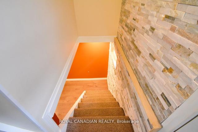68 Maywood Rd, House detached with 3 bedrooms, 2 bathrooms and 6 parking in Kitchener ON | Image 17
