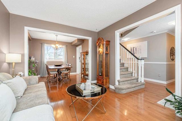 41 Ruddell Cres, House detached with 3 bedrooms, 3 bathrooms and 4 parking in Halton Hills ON | Image 37