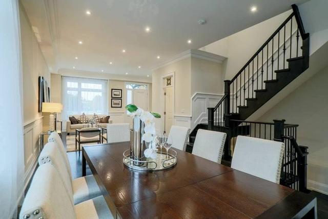 596 Willard Ave, House detached with 4 bedrooms, 5 bathrooms and 4 parking in Toronto ON | Image 3