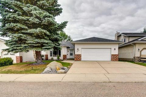121 Duncan Crescent, House detached with 4 bedrooms, 3 bathrooms and 4 parking in Red Deer AB | Card Image