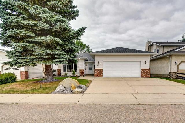121 Duncan Crescent, House detached with 4 bedrooms, 3 bathrooms and 4 parking in Red Deer AB | Image 1
