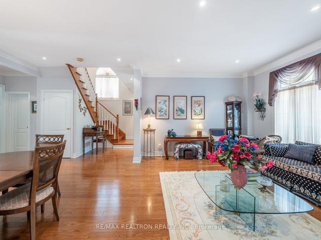 480 Kenneth Ave, House detached with 4 bedrooms, 4 bathrooms and 4 parking in Toronto ON | Image 36