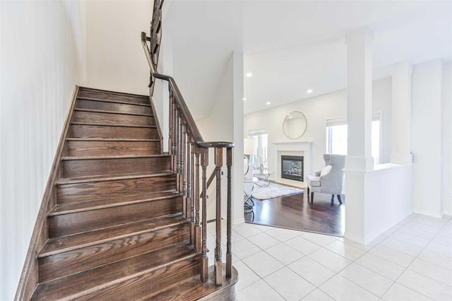 71 Turnerbury Ave, House detached with 5 bedrooms, 4 bathrooms and 6 parking in Ajax ON | Image 25