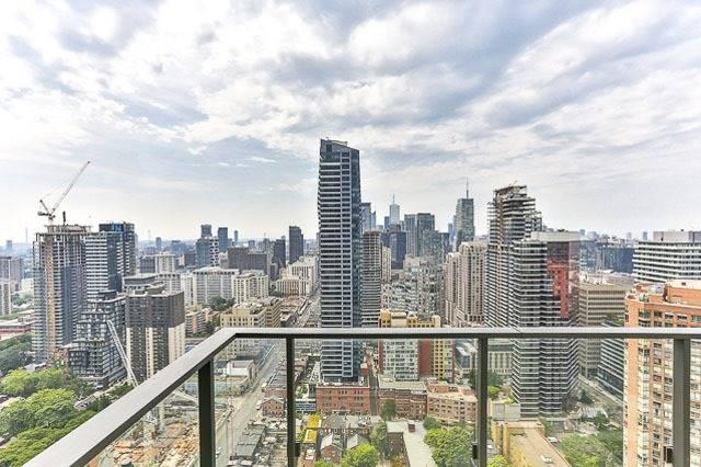 Lph 4 - 75 St Nicholas St, Condo with 2 bedrooms, 2 bathrooms and 1 parking in Toronto ON | Image 15