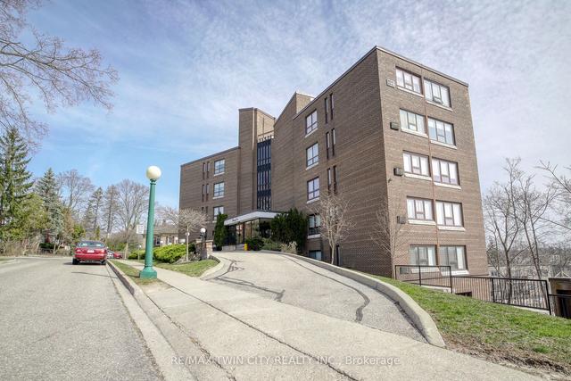 5n - 26 Wentworth Ave, Condo with 2 bedrooms, 2 bathrooms and 1 parking in Cambridge ON | Image 12