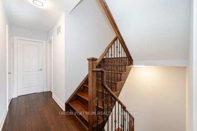4329 Bloor St W, Townhouse with 3 bedrooms, 4 bathrooms and 3 parking in Toronto ON | Image 8
