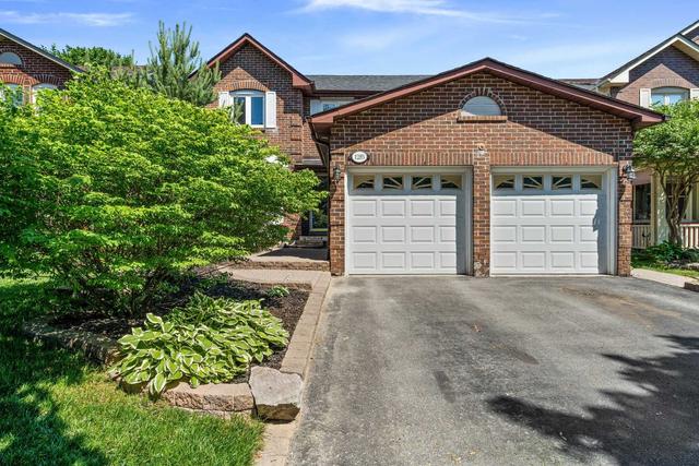 1285 Maple Ridge Dr, House detached with 3 bedrooms, 3 bathrooms and 4 parking in Pickering ON | Image 1