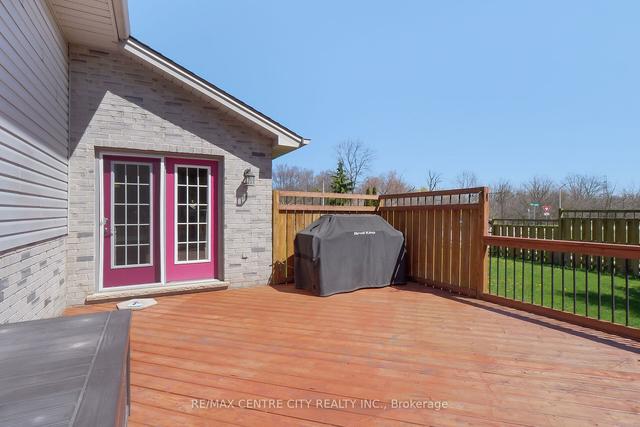 30 Mcgregor Crt, House detached with 3 bedrooms, 2 bathrooms and 6 parking in St. Thomas ON | Image 39