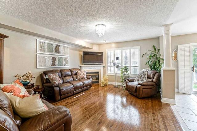3851 Barley Tr, House semidetached with 4 bedrooms, 4 bathrooms and 3 parking in Mississauga ON | Image 8