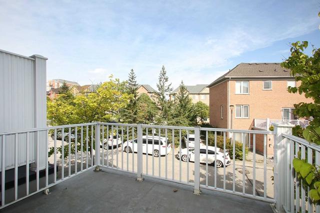 312 South Park Rd, Townhouse with 4 bedrooms, 3 bathrooms and 2 parking in Markham ON | Image 12