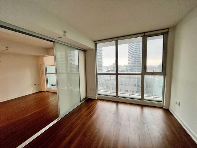 1002 - 85 Queens Wharf Rd, Condo with 1 bedrooms, 1 bathrooms and 0 parking in Toronto ON | Image 18