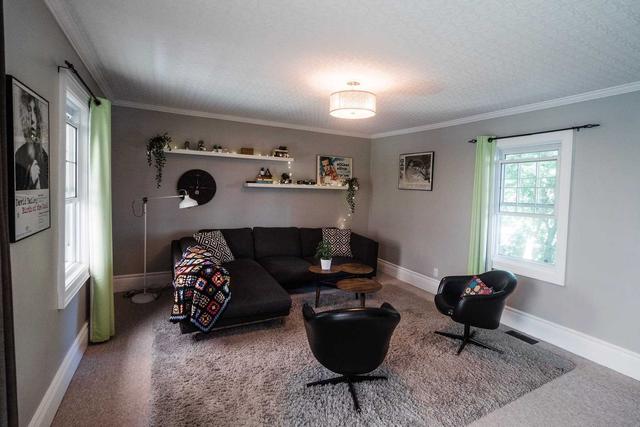208 Walton St, House detached with 3 bedrooms, 2 bathrooms and 2 parking in Port Hope ON | Image 14