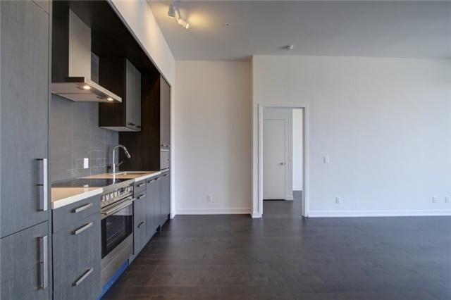 s811 - 455 Front St E, Condo with 2 bedrooms, 2 bathrooms and 1 parking in Toronto ON | Image 5