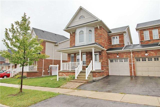 16 Diana Way, House attached with 4 bedrooms, 3 bathrooms and 1 parking in Barrie ON | Image 1