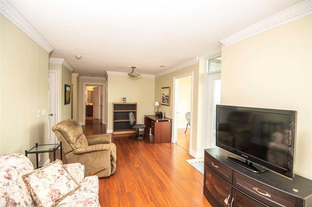 1512 - 15 Greenview Ave, Condo with 2 bedrooms, 2 bathrooms and 1 parking in Toronto ON | Image 15
